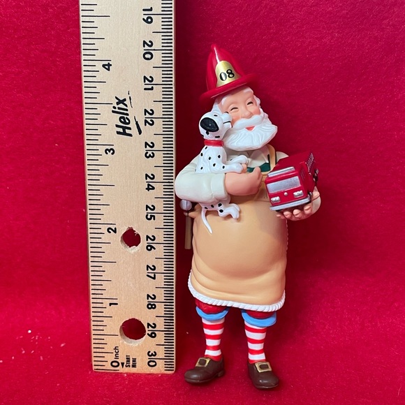 Toymaker Santa Hallmark Ornament - Picture 4 of 5